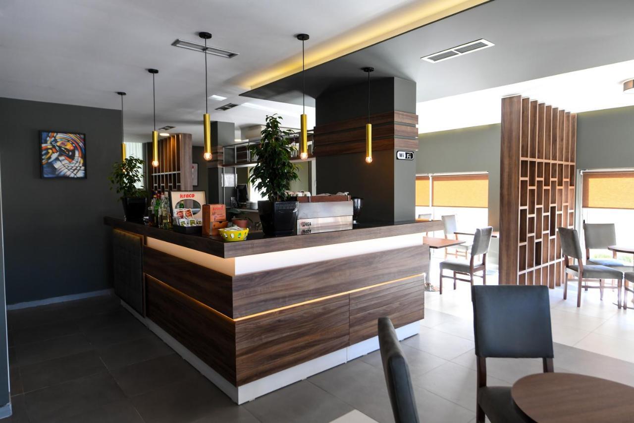 SANTO Hotel Shkodër Buitenkant foto