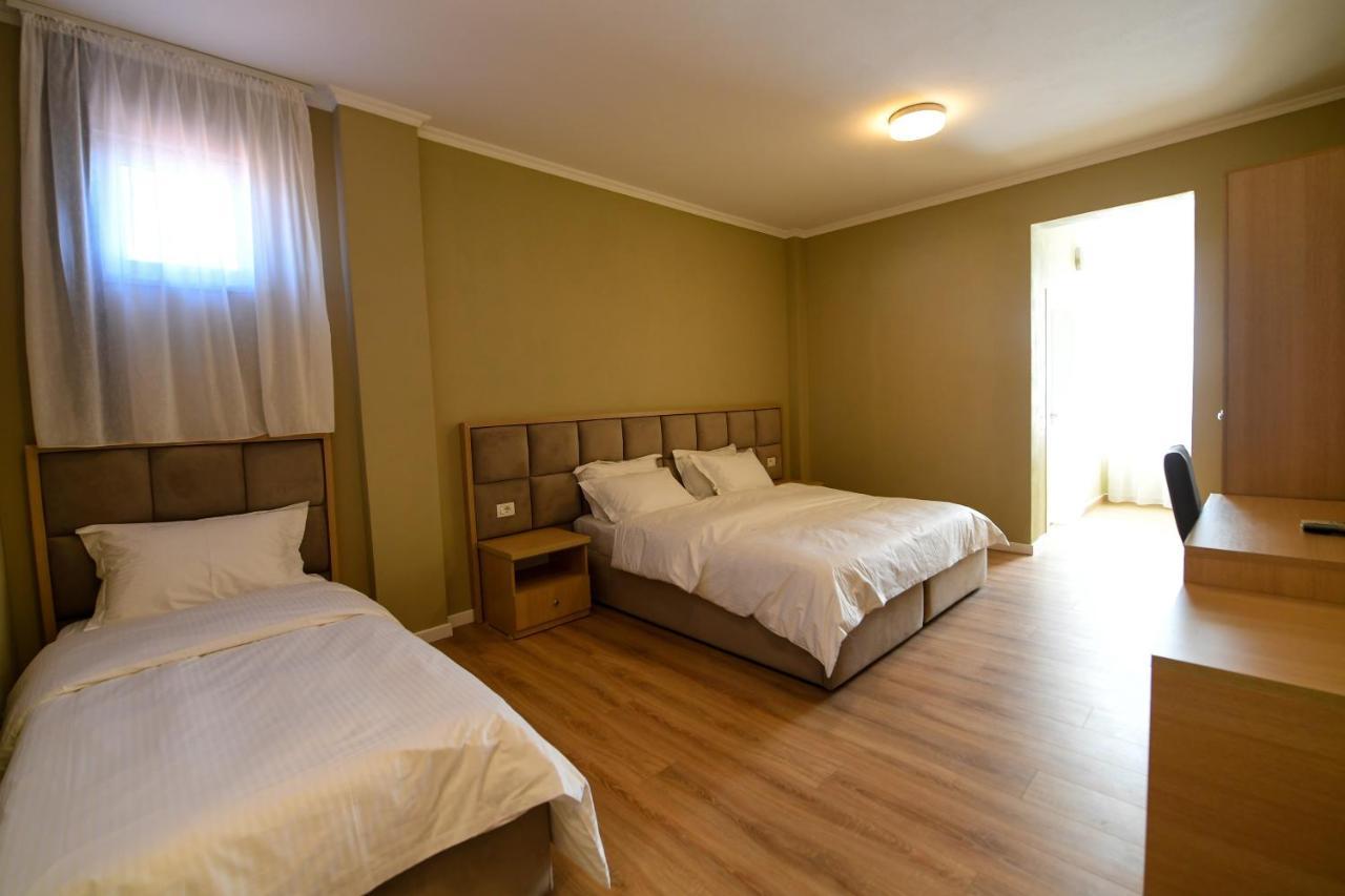 SANTO Hotel Shkodër Buitenkant foto