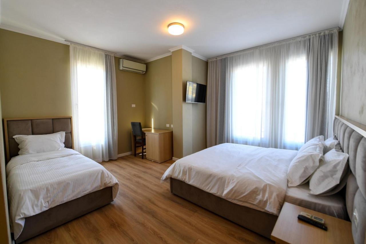 SANTO Hotel Shkodër Buitenkant foto